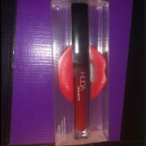 SALE ❤️ Red Liquid Lipstick
